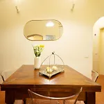 Pelleria 32, In Center Town By Abita דירה